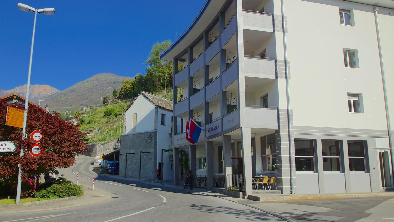 Albergo Porta Verzasca Gordola Eksteriør bilde